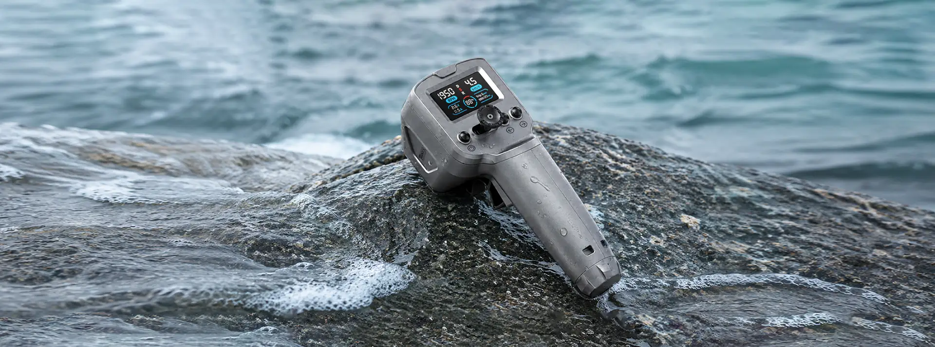 Tedgix K4 Series remote control for electric SUP and kayak motors with speed display, steering control, and cruise control